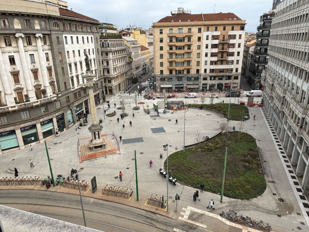 lavorazione e posa marmi e graniti - edilizia civile e arte funeraria